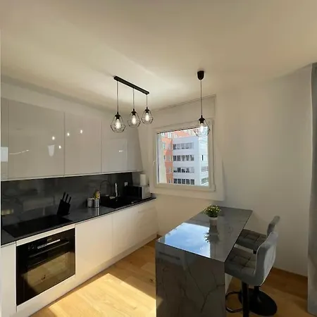 The Bridge Company Loft 1 - 74m2 *